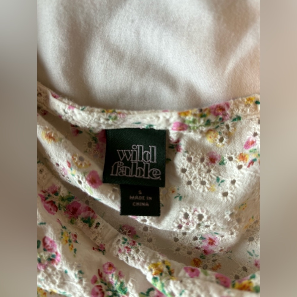 Target Top - Picture 2 of 2